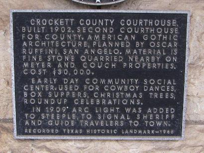 TX Crockett County Courthouse Historical Marker