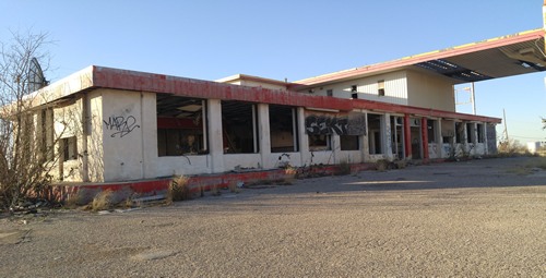 Ector County, Penwell TX - Closed Gas Station 